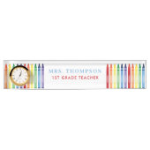 Kleurrijke Rainbow Crayons Leraar Waardering Naambordje (Voorkant)