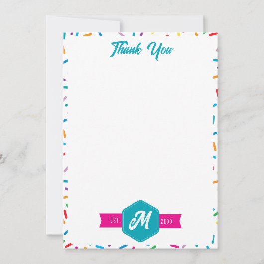 Kleurrijke Rainbow Sprinkles Retro Monogram Bedankkaart (Voorkant)