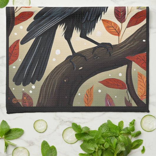Kleurrijke Raven in een Boom Theedoek (Gevouwen)