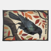 Kleurrijke Raven in een Boom Theedoek (Horizontaal)