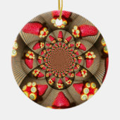 Kleurrijke Red Delight: Strawberry Kaleidoscope Ar Keramisch Ornament (Voorkant)