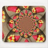 Kleurrijke Red Delight: Strawberry Kaleidoscope Ar Muismat (Voorkant)