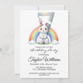 Kleurrijke regenboog en konijn 7e verjaardagsfeest kaart (Voorkant)