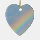 Kleurrijke regenboog in blauwe lucht, jonge vrouw  keramisch ornament (Rechts)