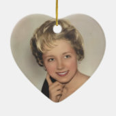 Kleurrijke regenboog in blauwe lucht, jonge vrouw  keramisch ornament (Achterkant)