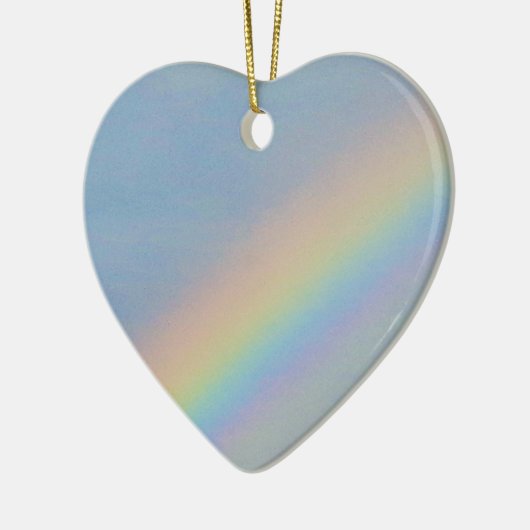 Kleurrijke regenboog in blauwe lucht, jonge vrouw  keramisch ornament (Links)