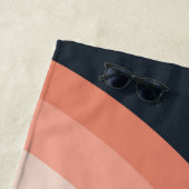 Kleurrijke regenboog met dubbele retro-stijl strandlaken (In situ)