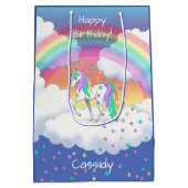 Kleurrijke regenboog Unicorn en sterren Medium Cadeauzakje (Achterkant)