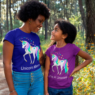 Kleurrijke regenboog Unicorn en sterren T-shirt