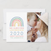 Kleurrijke regenboogkerst dat we hebben overleefd (Voorkant)