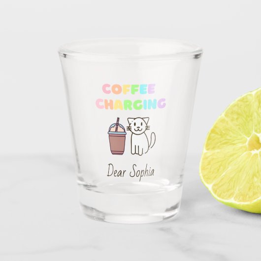 Kleurrijke regenboogkoffie en kat shot glas (Voorkant)