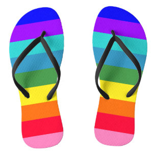 Kleurrijke regenboogstrepen teenslippers