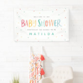 Kleurrijke regenboogstripe en puntige baby shower spandoek (Insitu)