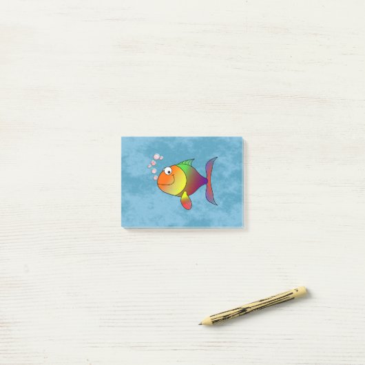 Kleurrijke regenboogvun glimlachende kluugvis post-it® notes (Op bureau)