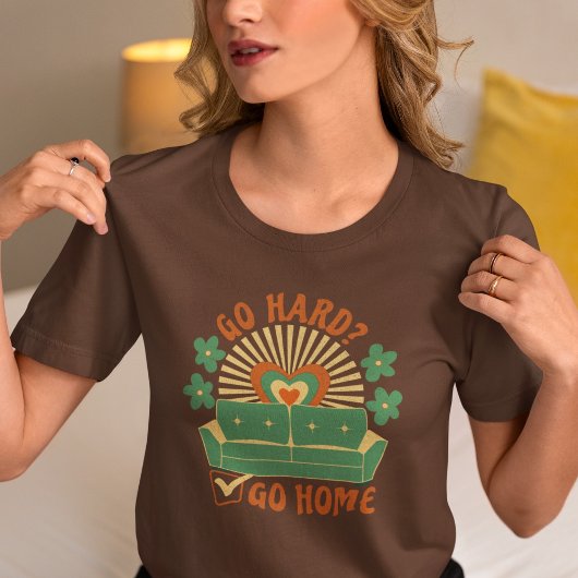 Kleurrijke Retro Introvert Antisociaal gaan hard n T-shirt