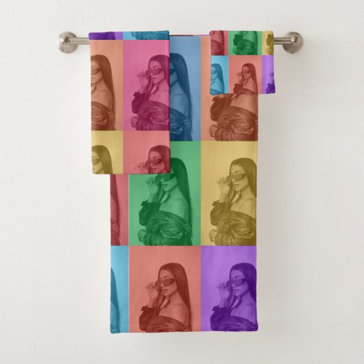 Kleurrijke Retro Pop Art Modern Custom Photo Grid Bad Handdoek (Insitu)