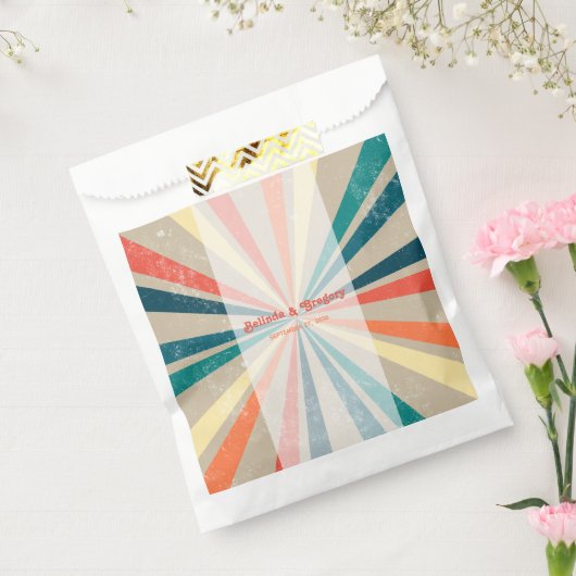Kleurrijke Retro Rainbow Sunburst Weddenschap Bedankzakje (Gezegeld)