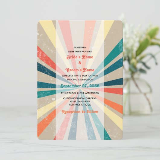Kleurrijke Retro Rainbow Sunburst Weddenschap Kaart (Staand voorkant)