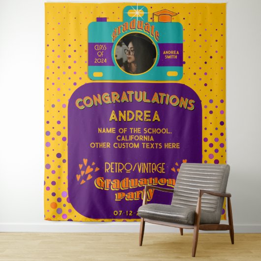 Kleurrijke Retro Speelse Afstudeerder Party  Art S Wandkleed (In situ)