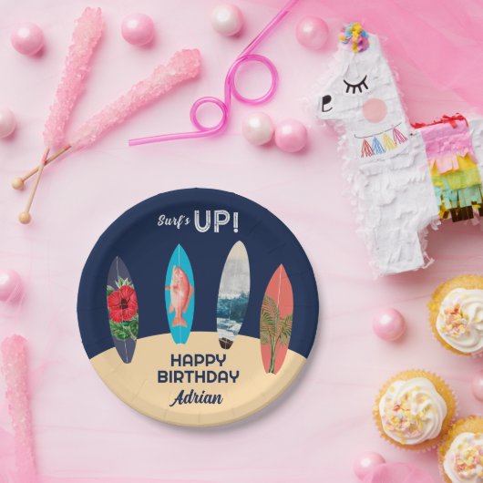 Kleurrijke retro surfplanken surft omhoog verjaard papieren bordje (Feest)