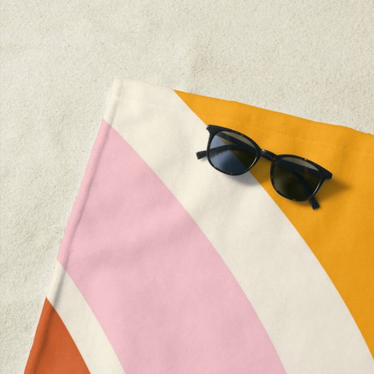 Kleurrijke retro vibes strandlaken (In situ)