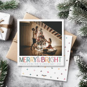 Kleurrijke retro vrolijke en heldere Schattigee st Feestdagenkaart