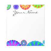 Kleurrijke retrofloerpatronen op witte achtergrond notitieblok (Voorkant)