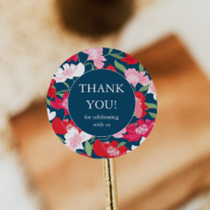 Kleurrijke rode bloemenbruiloft dank u blauw ronde sticker