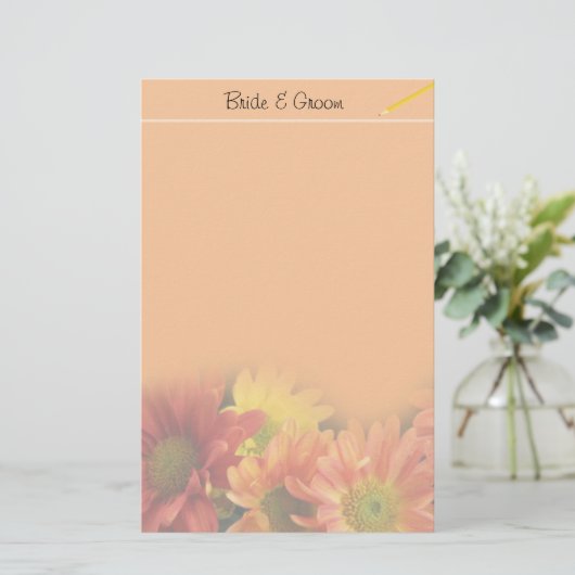 Kleurrijke rode, gele en oranje melkbloemen. (Staand voorkant)