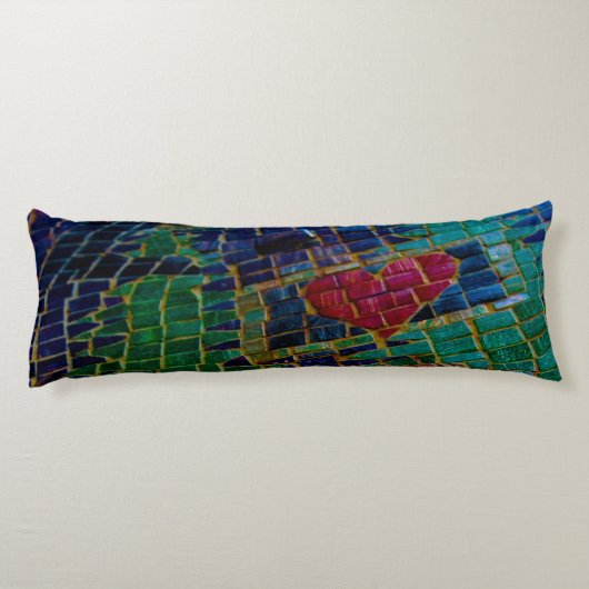 Kleurrijke rode hart mozaïek lichaamskussen (Achterkant)