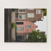 Kleurrijke Roze Hollandse grachtenpand Leiden Nede Legpuzzel (Horizontaal)
