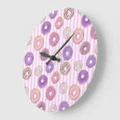 Kleurrijke roze pastel donut stripe illustratie grote klok (Hoek)