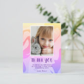 Kleurrijke roze werveling meisje foto verjaardag d briefkaart (Staand voorkant)