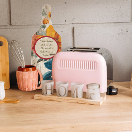 Kleurrijke rustieke bloemen  snijplank