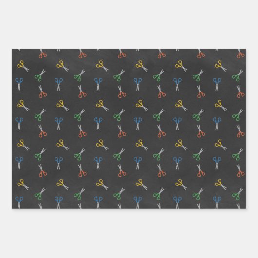 Kleurrijke schaar op het karton inpakpapier vel (Voorkant 3)