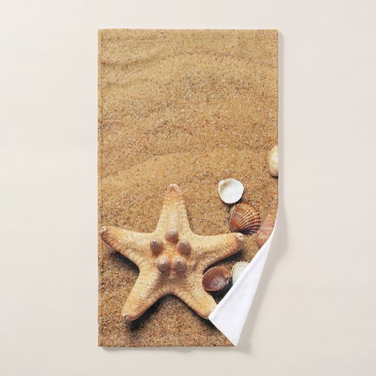 Kleurrijke schelpen op het zand bad handdoek (Handdoek)
