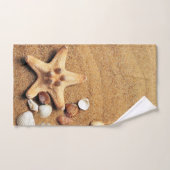 Kleurrijke schelpen op het zand bad handdoek (Handdoek)
