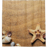 Kleurrijke schelpen op het zand douchegordijn (Voorkant)