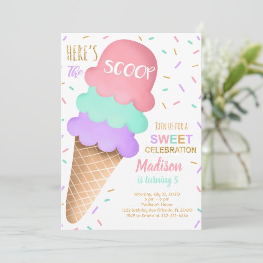 Kleurrijke Scoop Ice Cream Verjaardag uitnodiging (Staand voorkant)