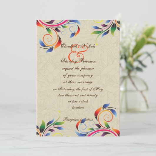 Kleurrijke scroll blad op beige bruiloft uitnodigi kaart (Staand voorkant)