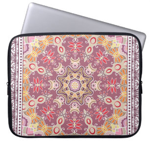 Kleurrijke sierdoodle: symmetrisch kantpatroon laptop sleeve
