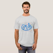Kleurrijke Smile Typography T-Shirt (Voorkant volledig)