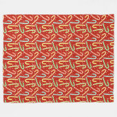 Kleurrijke snoepjes met sneeuw op rood fleece deken (Voorkant (Horizontaal))