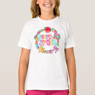 Kleurrijke snoerarmband vierde klas t-shirt
