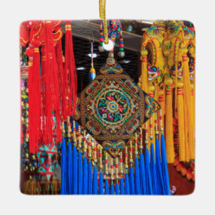 Kleurrijke souvenirs in een winkel, China Keramisch Ornament