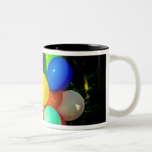 Kleurrijke Speelgoed ballonnen Tweekleurige Koffiemok