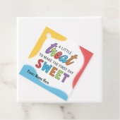 Kleurrijke speelse eerste dag van school cadeau bedankjes labels (In situ)