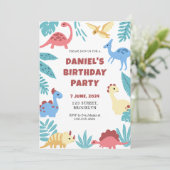 Kleurrijke speelse illustratieve dinosaurus verjaa kaart (Staand voorkant)