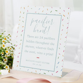 Kleurrijke Spikkels Baby Shower Foppe Hunt Spel Reclamebord Met Voetstuk