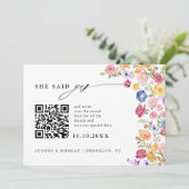 Kleurrijke Spring Wildflower Meadow Foto QR-code Save The Date (Staand voorkant)